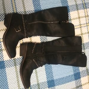 Calf leather boots brand new out of box